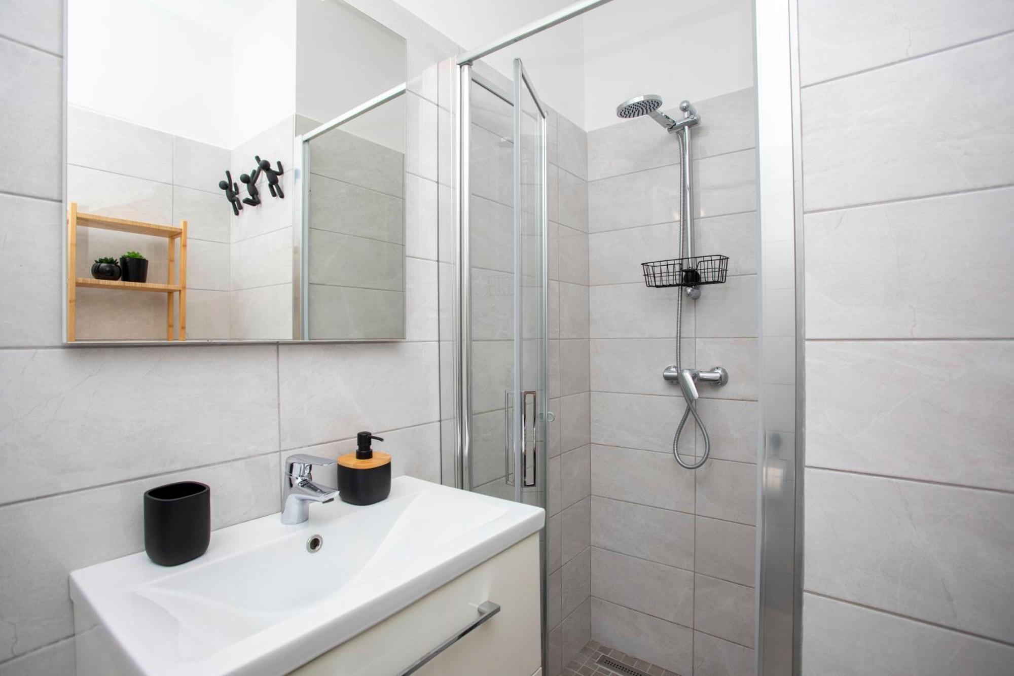 Studio Apartment Mia Rabac Exterior foto