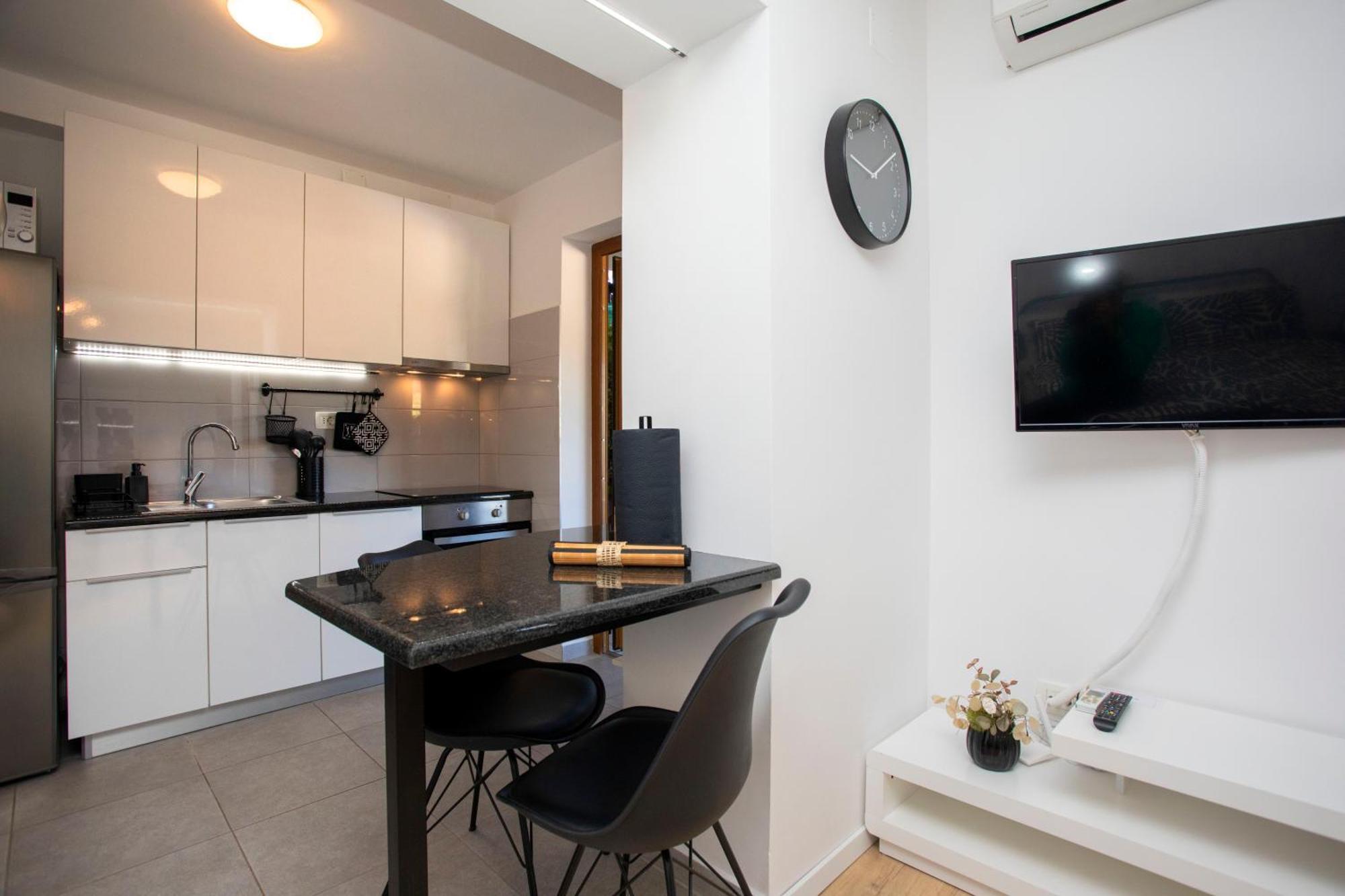 Studio Apartment Mia Rabac Exterior foto